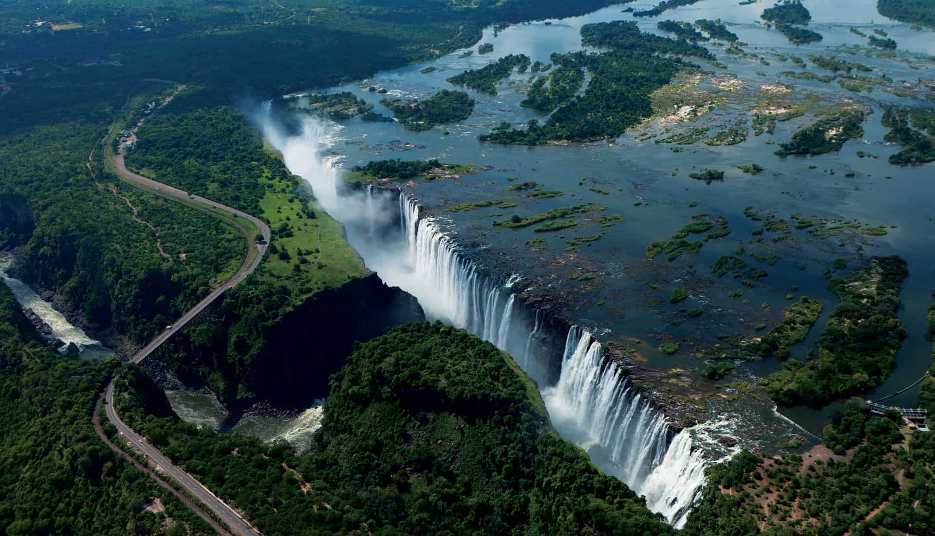 Victoria Falls – Luxury Retreat on the Zambezi gallery